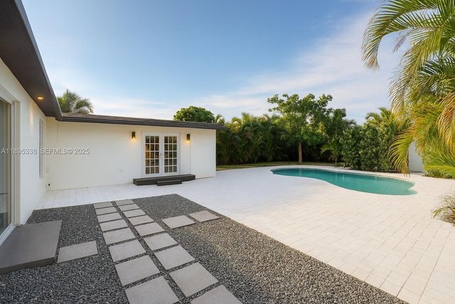 1399 NE 38th Street, Oakland Park, FL 33334
