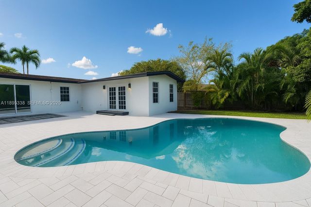 1399 NE 38th Street, Oakland Park, FL 33334