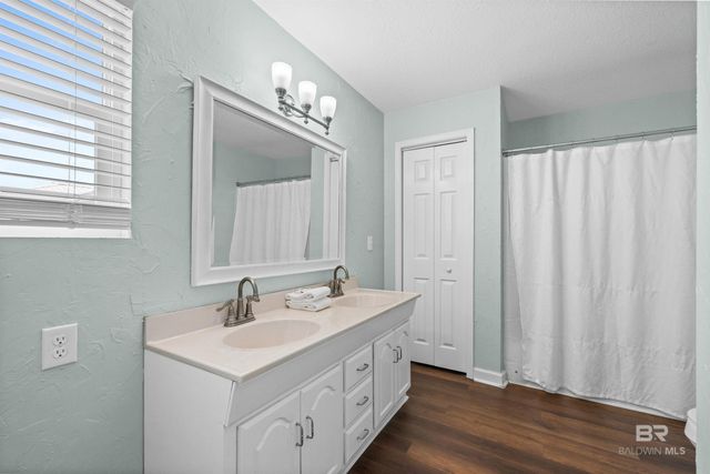 1201 W Lagoon Avenue, Gulf Shores, AL 36542