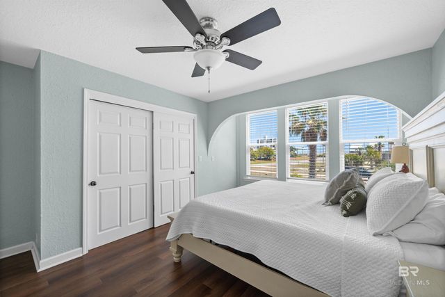 1201 W Lagoon Avenue, Gulf Shores, AL 36542