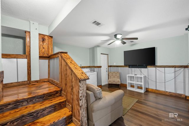 1201 W Lagoon Avenue, Gulf Shores, AL 36542