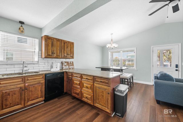 1201 W Lagoon Avenue, Gulf Shores, AL 36542