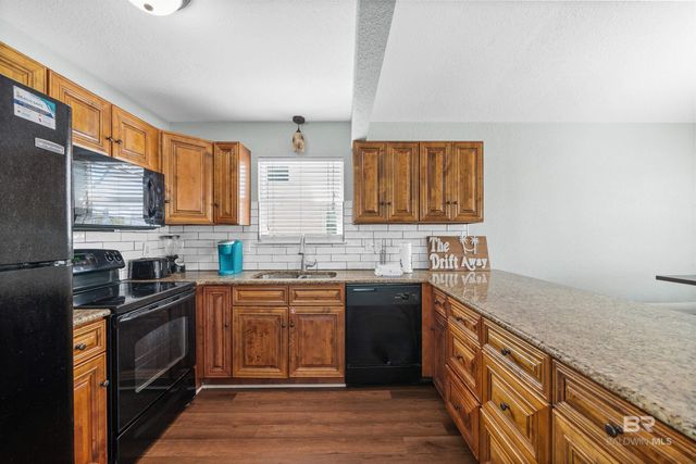 1201 W Lagoon Avenue, Gulf Shores, AL 36542