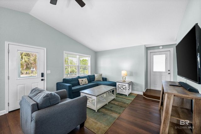 1201 W Lagoon Avenue, Gulf Shores, AL 36542