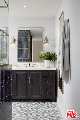 204 Pearl Avenue, Newport Beach, CA 92662