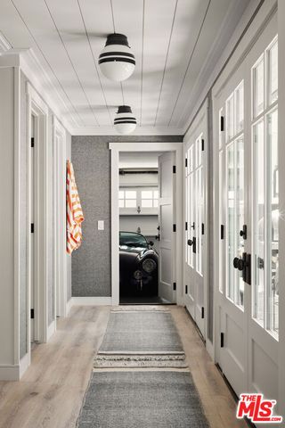 204 Pearl Avenue, Newport Beach, CA 92662