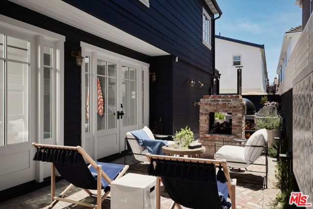 204 Pearl Avenue, Newport Beach, CA 92662