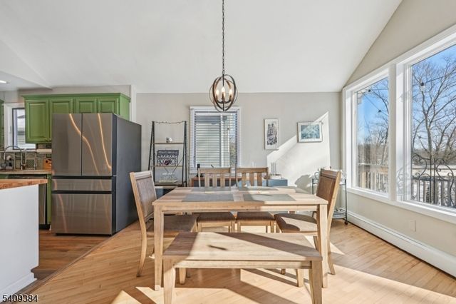 29 Roosevelt Trl, Hopatcong Boro, NJ 07843