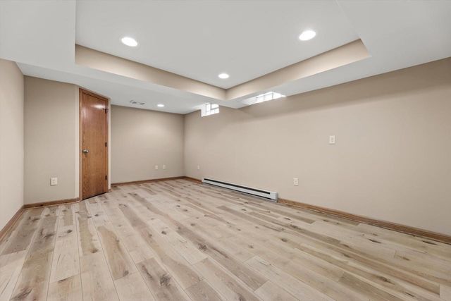 5934 N Kent AVENUE, Whitefish Bay, WI 53217