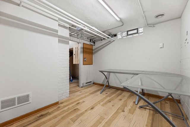 5934 N Kent AVENUE, Whitefish Bay, WI 53217