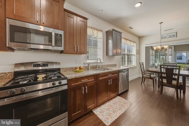 40 BOARDWALK DR, Eastampton, NJ 08060