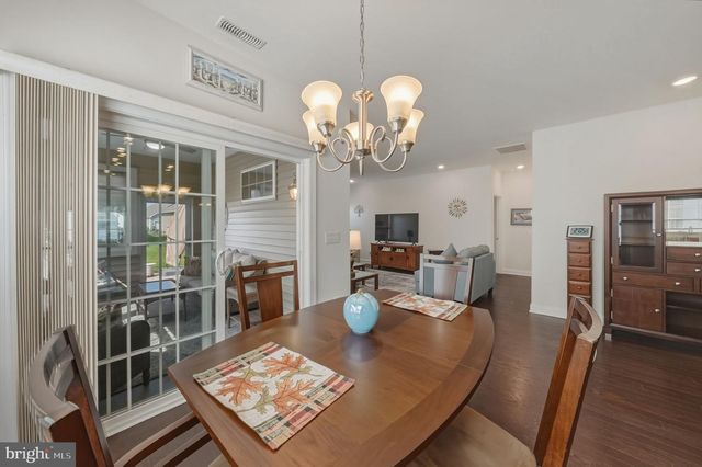 40 BOARDWALK DR, Eastampton, NJ 08060