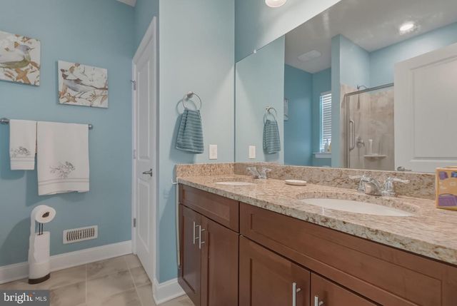 40 BOARDWALK DR, Eastampton, NJ 08060