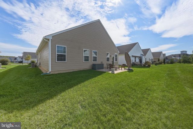 40 BOARDWALK DR, Eastampton, NJ 08060