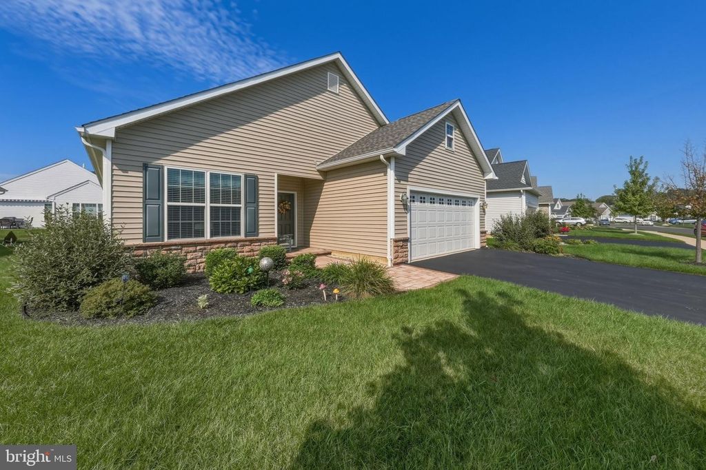 40 BOARDWALK DR, EASTAMPTON, NJ 08060 — photo 4