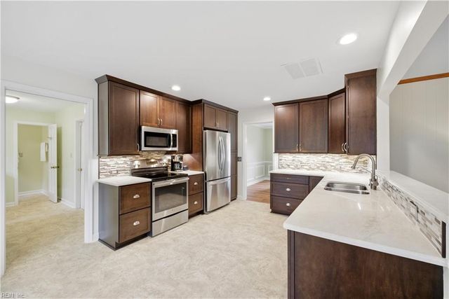 5324 Crossfield RD, Virginia Beach, VA 23464