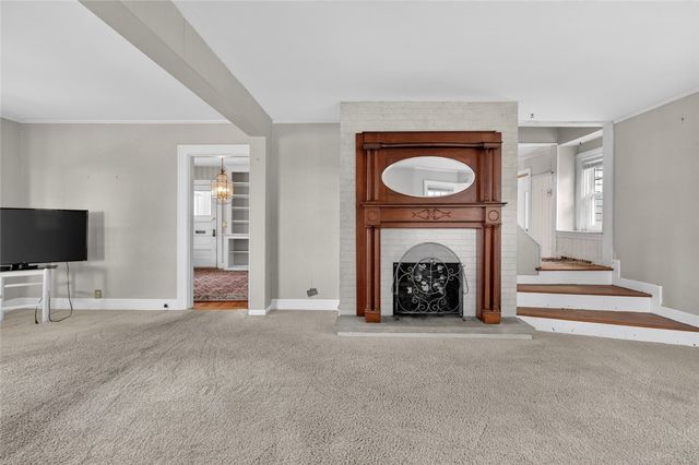7 Allard Street, Warwick, RI 02889