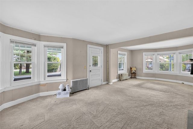 7 Allard Street, Warwick, RI 02889