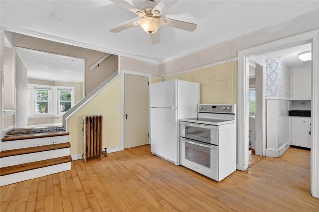7 Allard Street, Warwick, RI 02889