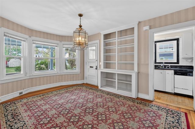 7 Allard Street, Warwick, RI 02889