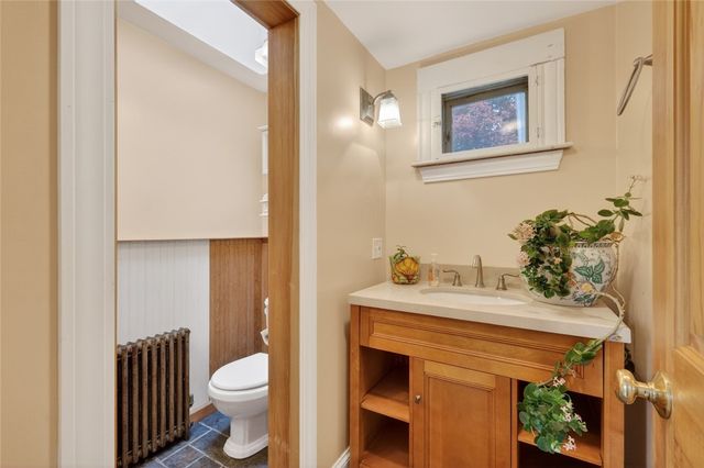 7 Allard Street, Warwick, RI 02889