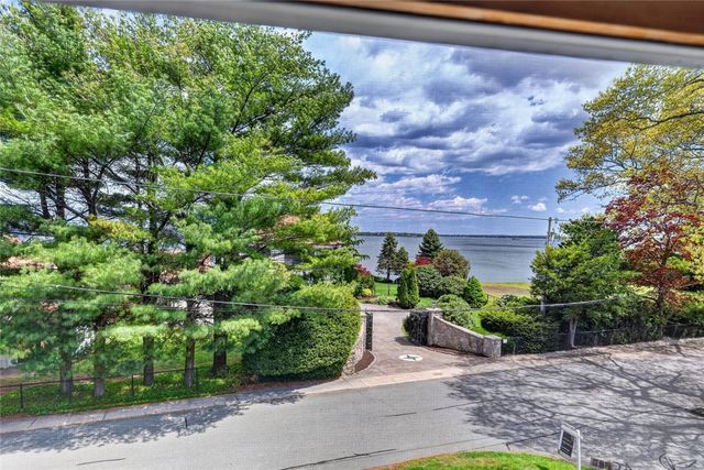 7 Allard Street, Warwick, RI 02889