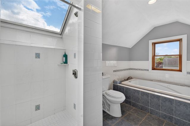 7 Allard Street, Warwick, RI 02889