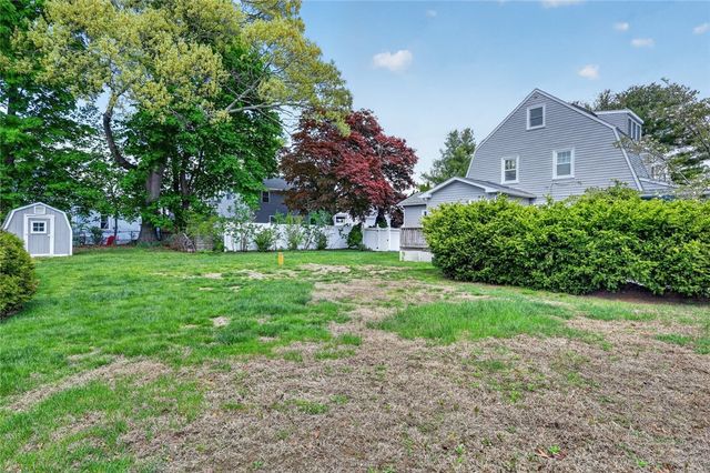 7 Allard Street, Warwick, RI 02889