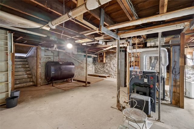 7 Allard Street, Warwick, RI 02889
