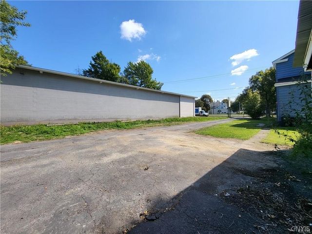 53 Arterial West, Auburn, NY 13021