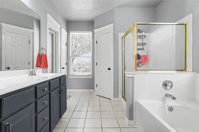 514 Westbury LN, Georgetown, TX 78633