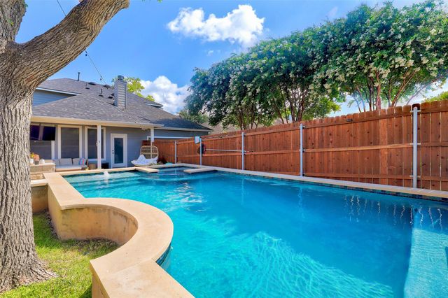 514 Westbury LN, Georgetown, TX 78633