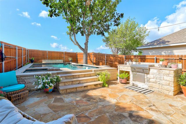 514 Westbury LN, Georgetown, TX 78633