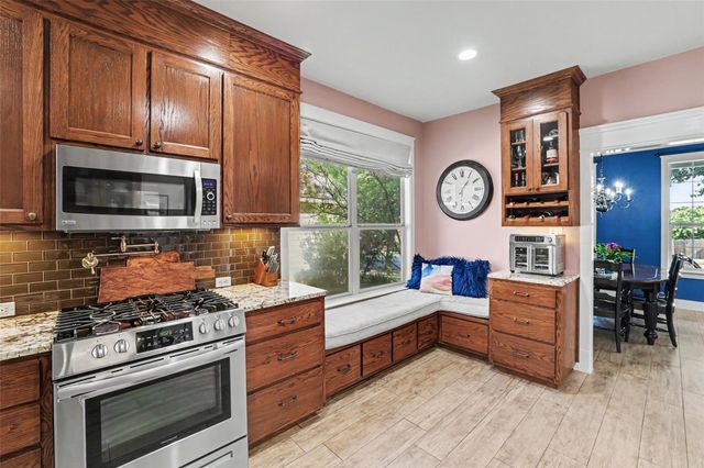 514 Westbury LN, Georgetown, TX 78633
