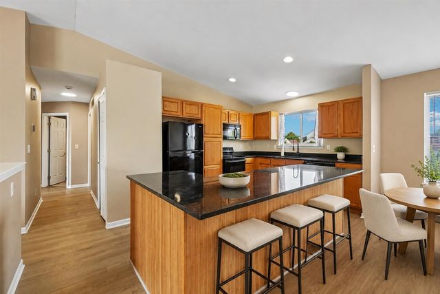 7365 Maplelawn Drive, Ypsilanti, MI 48197