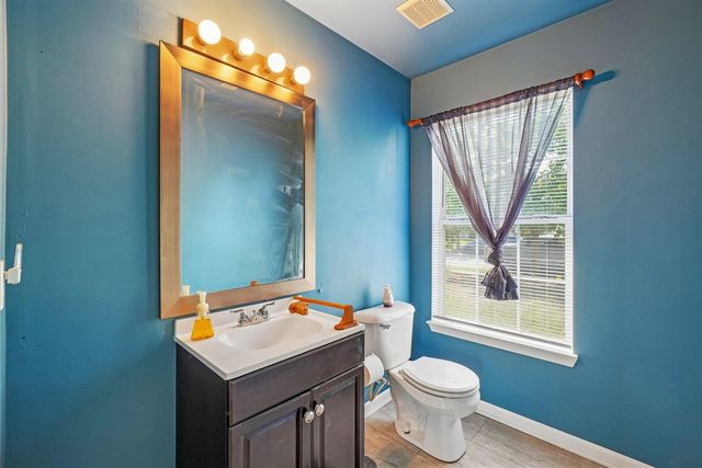 7365 Maplelawn Drive, Ypsilanti, MI 48197