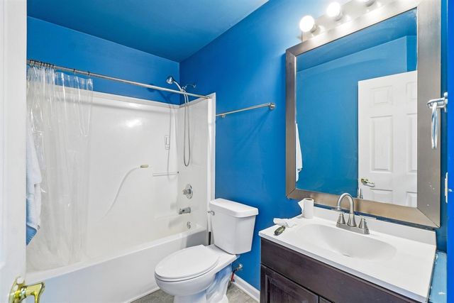 7365 Maplelawn Drive, Ypsilanti, MI 48197