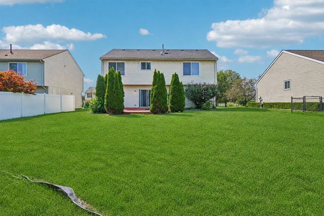 7365 Maplelawn Drive, Ypsilanti, MI 48197