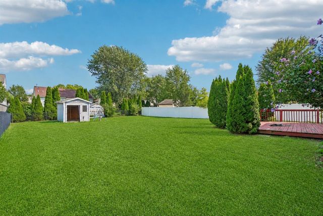 7365 Maplelawn Drive, Ypsilanti, MI 48197