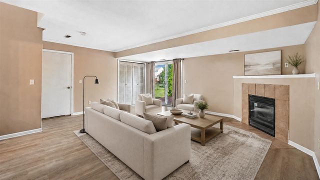 7365 Maplelawn Drive, Ypsilanti, MI 48197