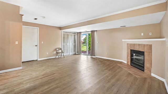 7365 Maplelawn Drive, Ypsilanti, MI 48197
