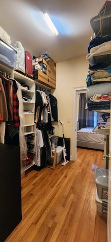 918 W Belmont Avenue 302, Chicago, IL 60657