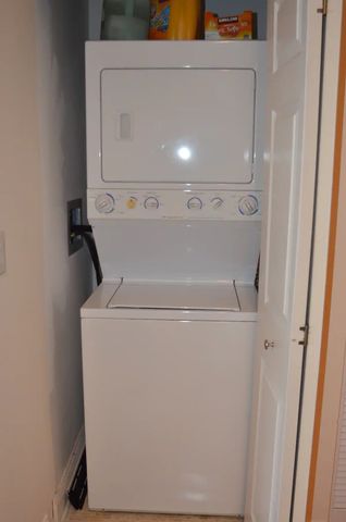 918 W Belmont Avenue 302, Chicago, IL 60657