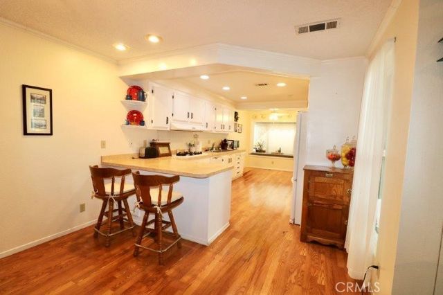 2544 Forrest Lake 20, Santa Ana, CA 92705