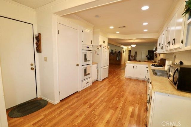 2544 Forrest Lake 20, Santa Ana, CA 92705