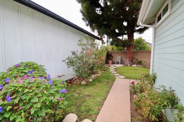 2544 Forrest Lake 20, Santa Ana, CA 92705