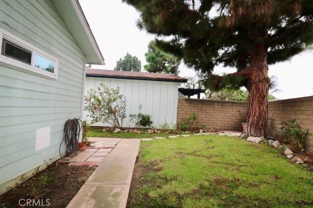 2544 Forrest Lake 20, Santa Ana, CA 92705