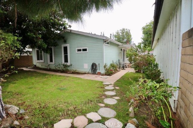 2544 Forrest Lake 20, Santa Ana, CA 92705