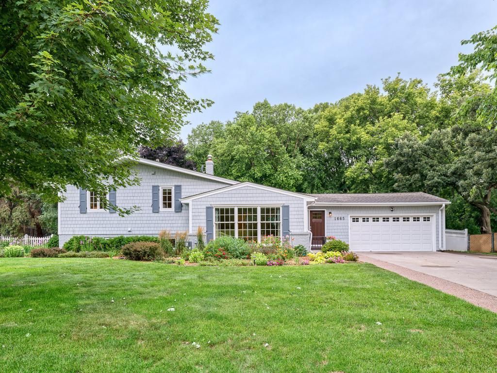 1665 James Road, Mendota Heights, MN 55118