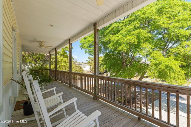 129 NE 8th Street, Oak Island, NC 28465